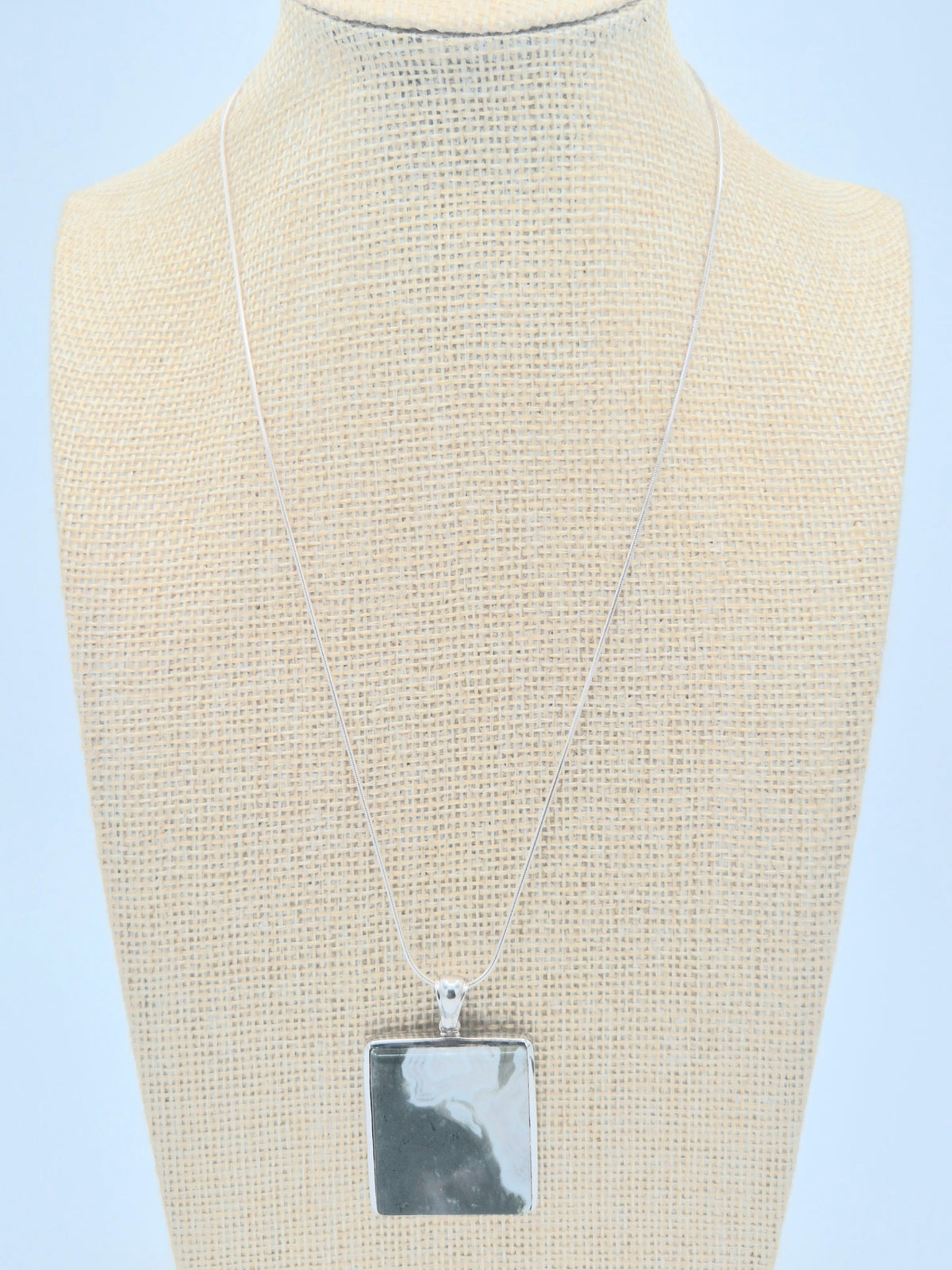 Snake chain with Moss agate pendant