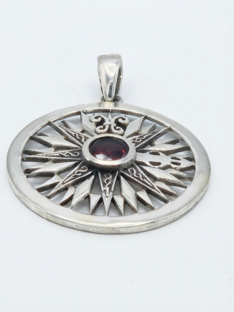 Kompassrosen-Anhänger aus Sterlingsilber