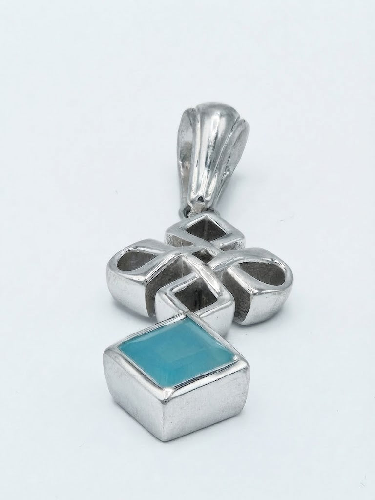 Anhänger „Mystischer Knoten“ aus Sterlingsilber