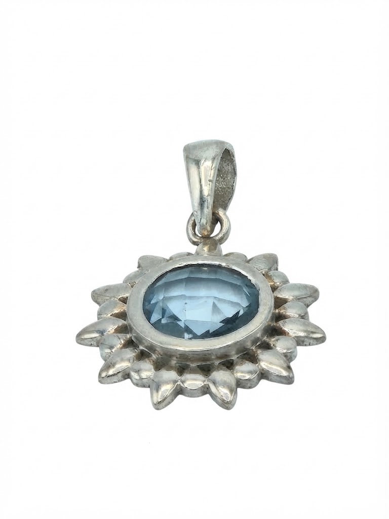 Anhänger mit Sonnenstrahlen-Motiv aus Sterlingsilber mit Edelstein